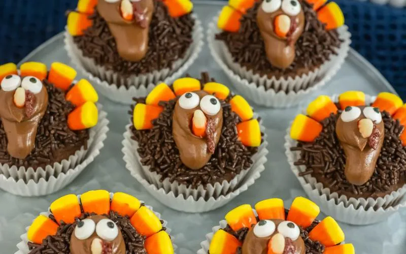 Turkey Cupcakes with Candy Corn